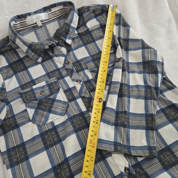 Eden & Olivia Black White Plaid Collared Button Down Shirt Sz M Roll up Sleeve - Picture 8 of 10